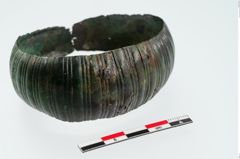 Foto von Bronzemelonenarmreif (NHMW-PRAE-024800)